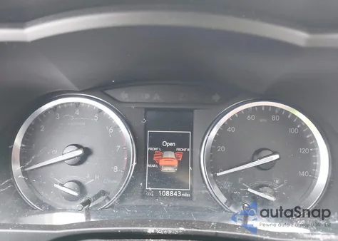 2015 Toyota Highlander Xle V6 z USA, uszkodzony, nr VIN 5TDJKRFH2FS131663